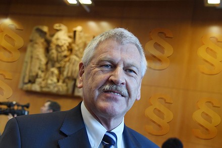 Der NPD-Europaabgeordnete Udo Voigt