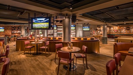 Champions Restaurant & Bar