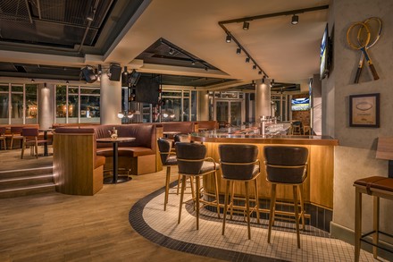 Champions Restaurant & Bar