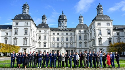 Gäste der Jubiläumsfeier der Althoff Hotels auf Schloss Bensberg.