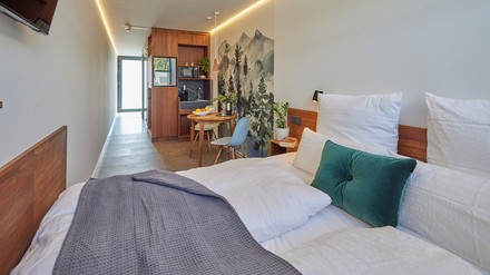 Ein klassisches Gästezimmer in einem der Tin Inn Hotel