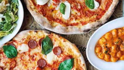Pizza von L'Osteria