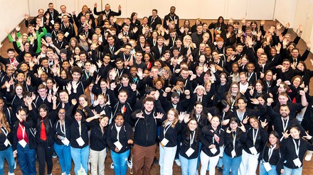 Auszubildenden und dual Studierenden beim Azubi-Camp