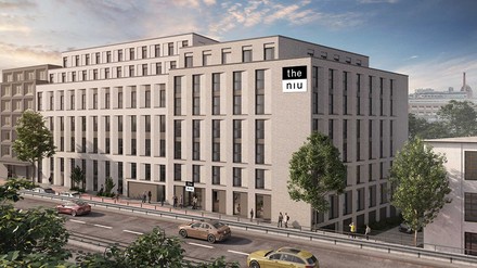 Holiday Inn – the niu Pier