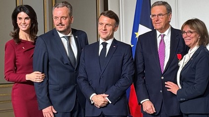 Emmanuel Macron, Roland Mack mit Ehefrau Marianne und Michael Mack mit Ehefrau Miriam