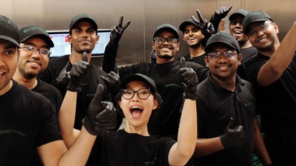 Mitarbeiter freuen sich