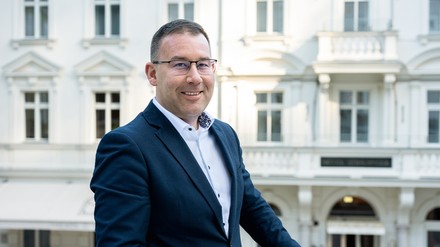 Hoteldirektor Anze Smlatic