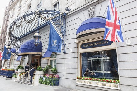 Die Fassade des Ritz Hotel