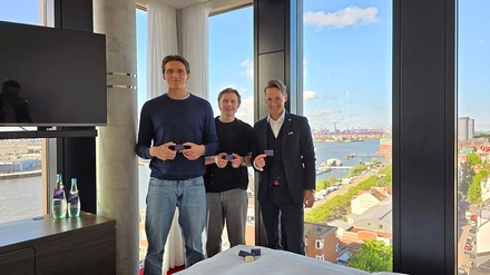 Leonardt Mücke, Liam Metzen (die Geschäftsführer von Coffeecycle GmbH) und Enrico Ungermann