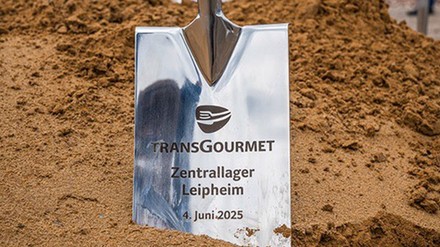 Spatenstich für das neue Zentrallager