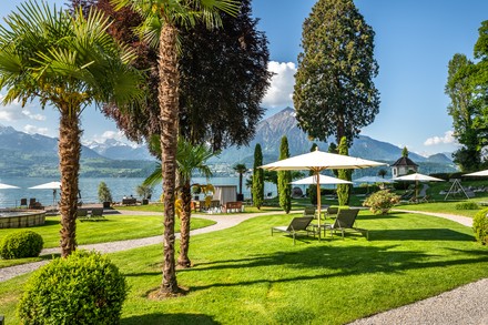 Parkgelände des Parkhotel Gunten