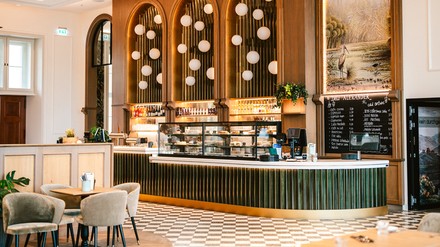 Das Café-Bistro „Alexander“ im Berliner Humboldt Forum