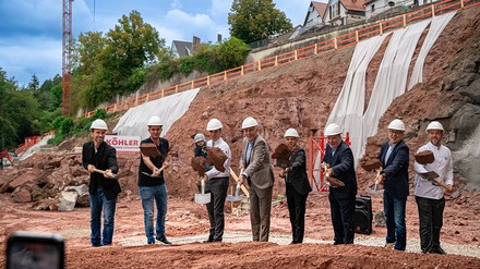Spatenstich für den Erweiterungsbau des Hotel Kronelamm