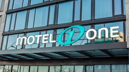 Motel One Logo