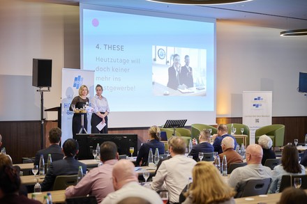 Marie-Therese Heep und Stephanie Christ