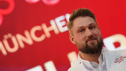Anton Gschwendtner bei der Michelin-Sterne-Verleihung 2022.