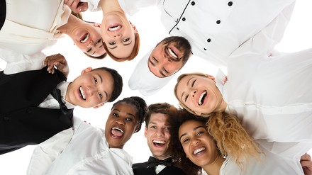 Lachendes Restaurantpersonal