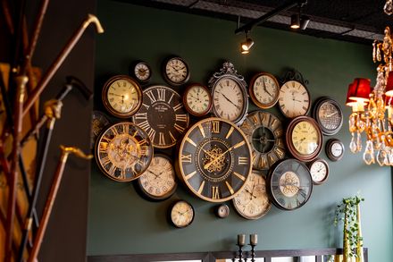 Uhren im Zusje am Aachener Markt