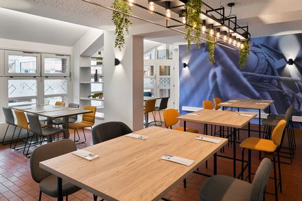 Modernisiertes Restaurant im Four Points Flex by Sheraton Kiel
