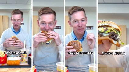 CEO Chris Kempczinski probiert den neuen „Big Arch“-Burger.