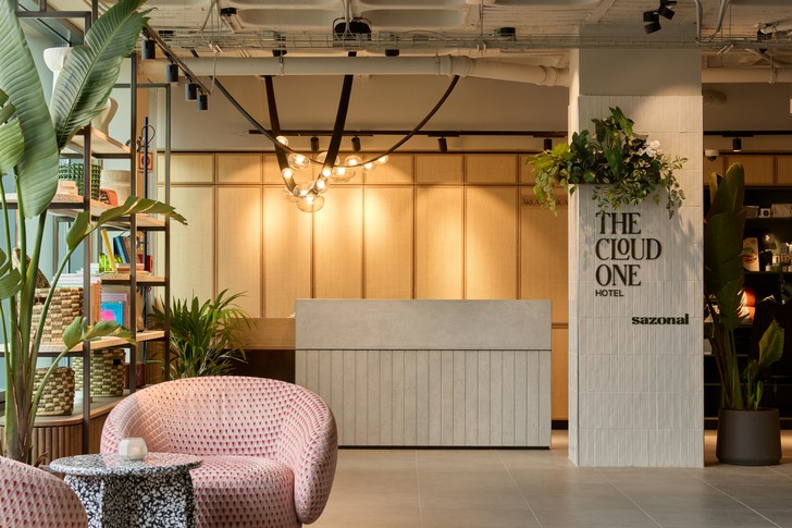 Rezeption des The Cloud One Lissabon
