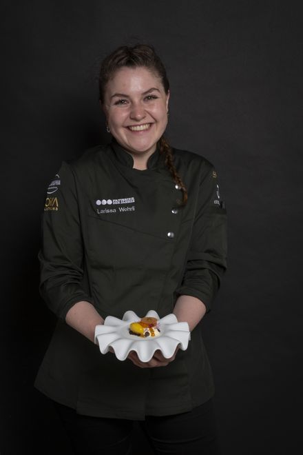 Larissa Wehrli mit ihrer Kreation aus der „Cheesecake des Jahres“-Challenge