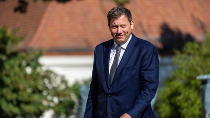Bundesfinanzminister Lars Klingbeil spricht über die geplante Zuckersteuer.