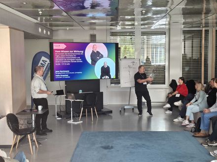 Jens Hartmann und Felix Kraemer fassen zum Abschluss der HSMA Revenue School 2026 die wichtigsten Erkenntnisse des Tages zusammen.