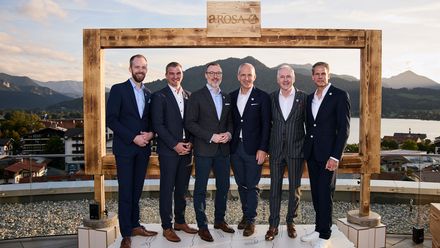 Niklas Griffin, Moritz Dürler, Philipp von Czapiewski, Christoph Debus, Karl J. Pojer und Torsten Vey