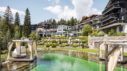 Aussenansicht des Alpin Resort Sacher Seefeld