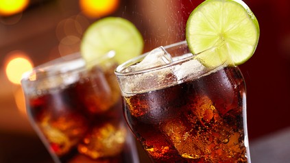 Cola im Glas