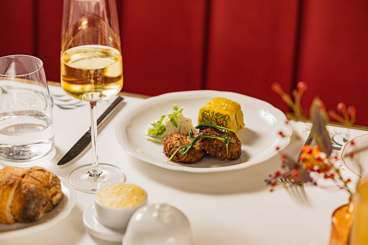 Food auf Teller im Flaneur
