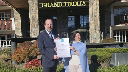 : Martin Benker (Operations Manager) und Marion Finger-Letz ( Produktmanagerin „DIE BESTEN HOTELS“)