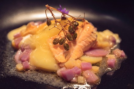 Ein Sternegericht auf einem Teller