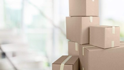 geschlossene Umzugskartons
