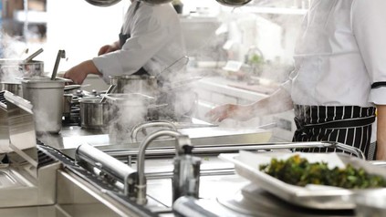 Köche bei der Arbeit