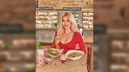 Pamela Reif bei Vapiano