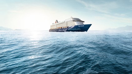 Das Kreuzfahrtschiff Mein Schiff auf See