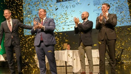 Der Sieger bei der Preisverleihung „Bester Sommelier Deutschlands 2019“