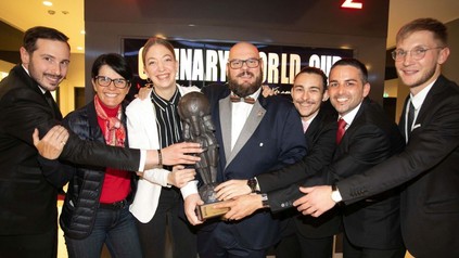 Philipp Stohner (Vizepräsident VKÖ), Petra Nocker Schwarzenbacher (Bundesspartenobfrau in der Wirtschaftskammer Österreich), Agnes Karrasch, VKÖ-Präsident Mike P.Pansi, Celino Waldner, Trainer Alexander Forbes (Vizepräsident VKÖ) und Thomas Penz