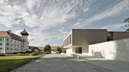 Das Schloss Hohenkammern und das dazugehörige Hotel