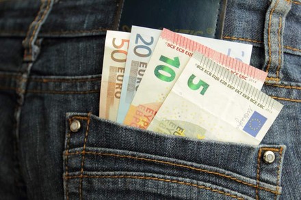 Durch Fortbildungen lässt sich das Gehalt deutlich verbessern. (Foto: © Tobif82/fotolia)