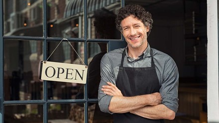 Gastronomen können im Rahmen ihrer unternehmerischen Freiheit und ihres Hausrechtes Beschränkungen aufrechterhalten. (Foto: © iStockphoto)