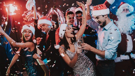 Eine wilde Party mit Alkohol