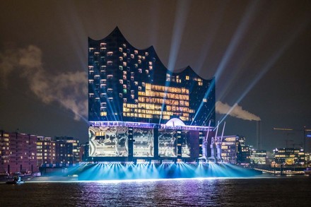Elbphilharmonie bei Nacht