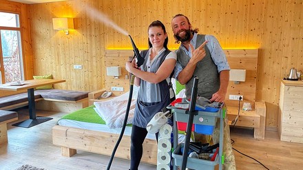 Dass professionelle Reinigung auch ganz ohne chemische Keule funktioniert, beweist das 4 Sterne Superior Hotel Alpin Juwel in Saalbach-Hinterglemm. (Foto: © Hotel Alpin Juwel)