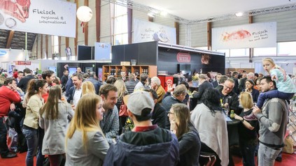 Panorama einer Fachmesse in Kärnten