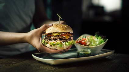 Bei der Eröffnungsfeier steht das volle Programm von Le Burger zur Verfügung