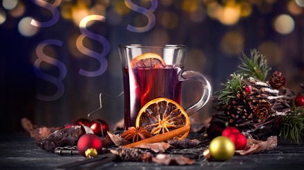 Eine Tasse Glühwein