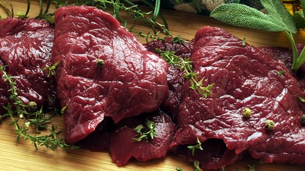 Ein paar Stück Pferdefleisch